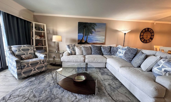 Destin Condo | "Breakers East 204"~2 Bdrm/2 Bath Beachfront Beach setup included