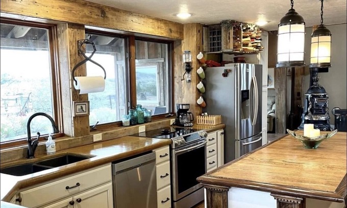 Medora Cabin | Breath taking views!