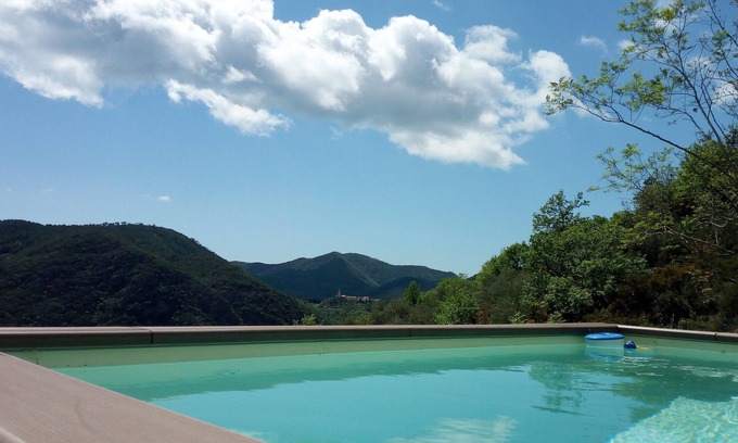 Castiglione Chiavarese House | Breathe and relax