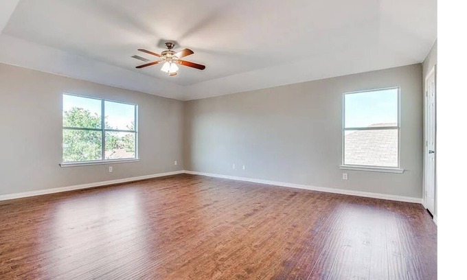 Little Elm House | Breathtaking and spacious 2 story home!