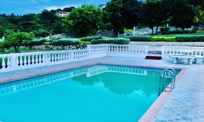 Falmouth Villa | Breathtaking View Villa Tranquil Vibe