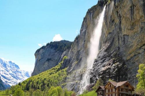 Lauterbrunnen Apartment | Breathtaking Waterfall Apartment nr.2
