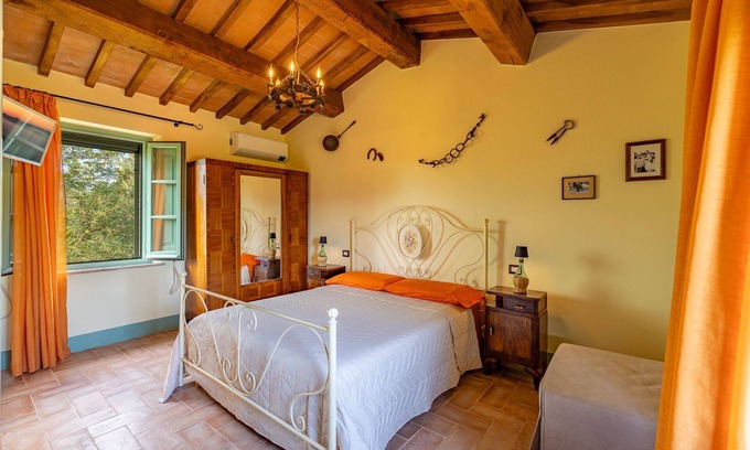 Chiusi Other | Breeder's Room - Triple room breakfast included