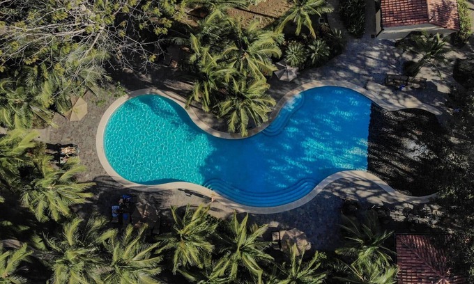 Coco Resort | Breeze Private Residence - 3 Bedroom and Private Beach Club Included