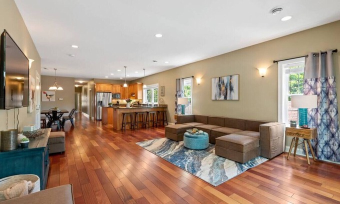 Brewers Hill Condo | Brewers Hill Belle, 2 bed, 2 bath, & balcony