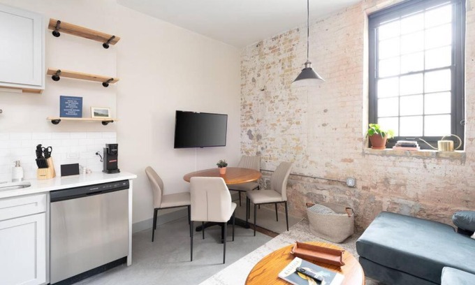 Westown Apartment | Brewery District 2-Story 2BR Apt Near Fiserv with Rooftop, Gym, and Parking