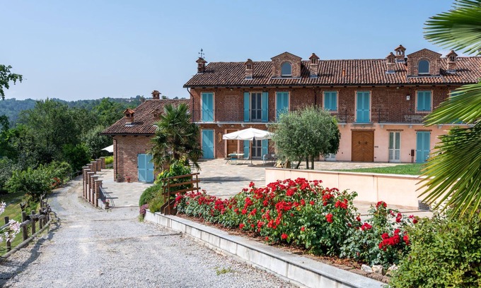 Monta House | Bricco delle Rondini by Interhome