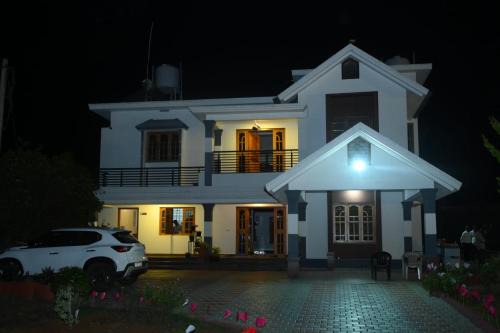 Kushalnagar Villa | Bridge Point Home Stay