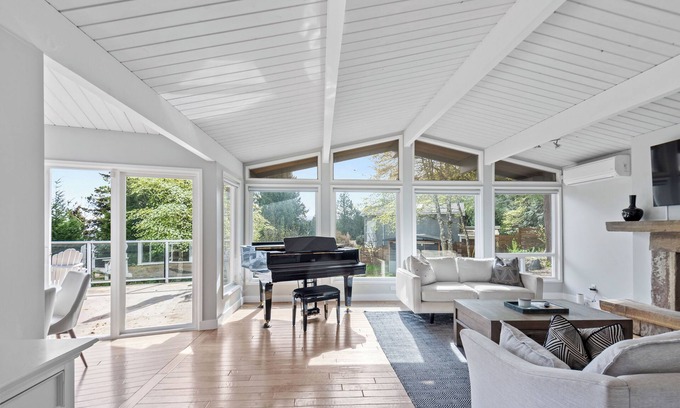 Mill Bay House | Bright 2bd suite with ocean views! Perfect getaway for family or friends!