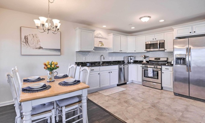Ortley Beach Condo | Bright & Airy Condo - Walk to Ortley Beach!