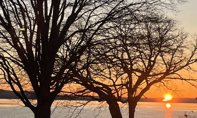 Lake City House | Bright and airy home-with a beautiful view of Lake Pepin & well stocked kitchen