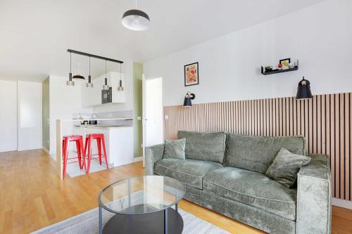 Puteaux Apartment | Bright and modern apt 1BD for 4P at Puteaux La Defense