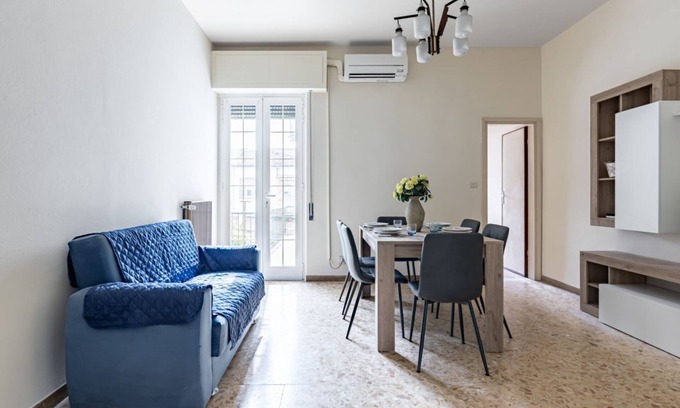 Viareggio Apartment | Bright and spacious apartment of about 130 sqm, able to accommodate up to 5 people, located on the first floor of a building without elevator (stairs to access).The property is located in a quiet area in the heart of the center of Viareggio, a few minute