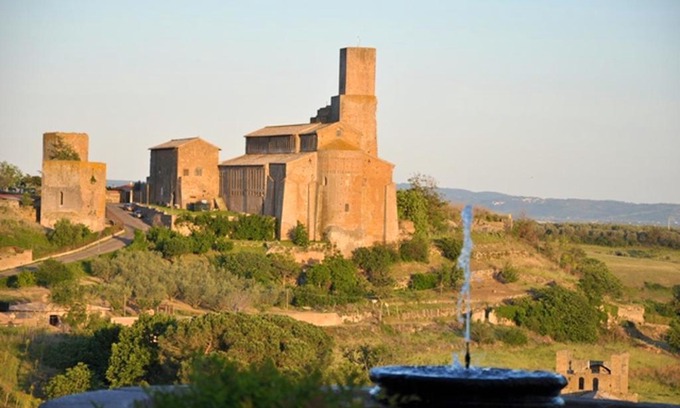 Tuscania Apartment | Bright apartment in Tuscania with 75 m² terrace