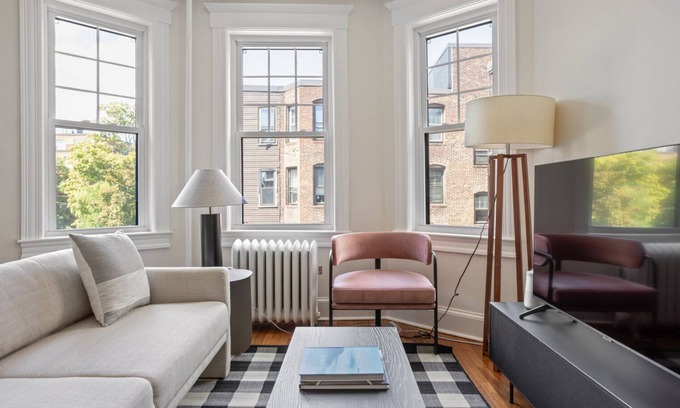 Cleveland Circle Apartment | Bright Brighton 1BR near T & Shops, by Blueground
