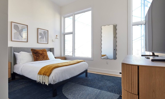 Hoboken Apartment | Bright Designer Loft – steps from PATH to NYC
