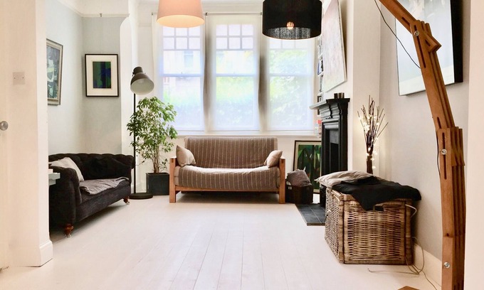 Crouch End House | Bright double room in Crouch End, North London