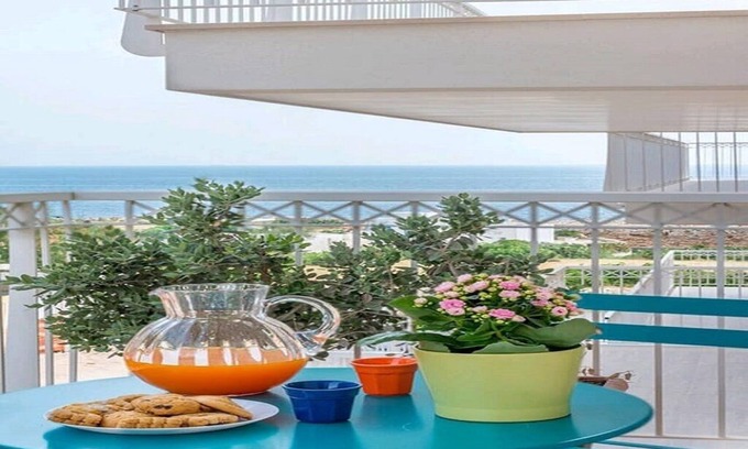 Polignano a Mare House | Bright Dwelling with sea view, partnered with private beach and pool/spa.