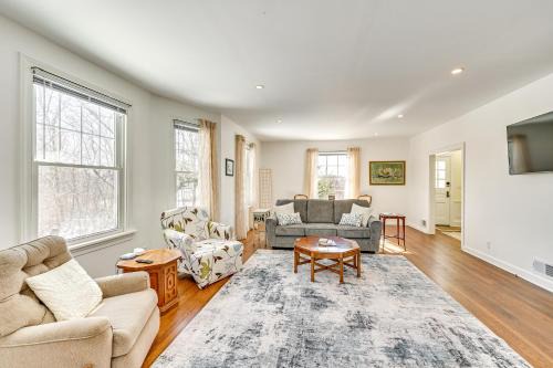 La Porte House | Bright Home Near Pine Lake with Deck and Yard