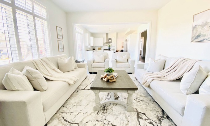 Springwater House | Bright, modern, spacious home with fireplace, near gorgeous lakes & skiing