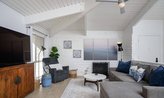 Carlsbad Condo | Bright One Level Condo in La Costa