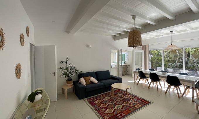 La Cotiniere House | Bright single storey villa, wooded, facing the beach and close to la Cotinière.
