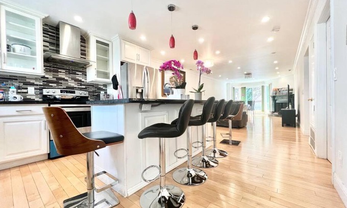 Inner Richmond Apartment | Bright Spacious 2bdr & 2bath Apt by Golden Gate Park and Presidio