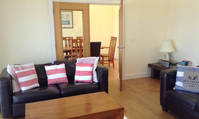 Portstewart House | Bright spacious house with sea views and balcony. Golf, Surfing, Walks, Scenery.