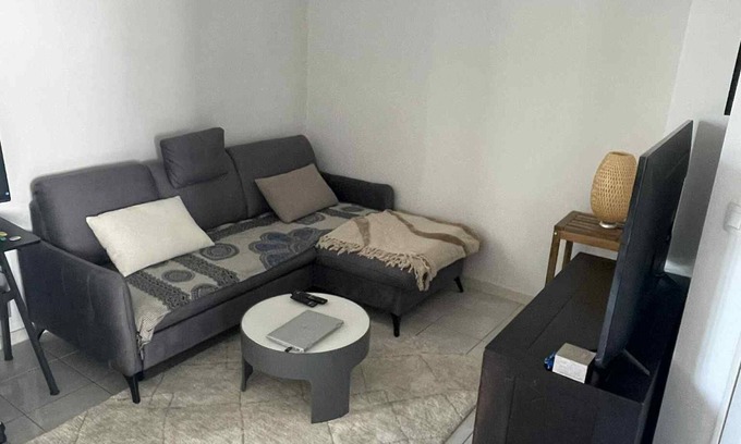 Etat Unis - Le Bocage Apartment | Bright T2 with 2 balconies & fitted kitchen - Lyon 8, near Monplaisir