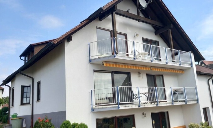Kallstadt Condo | Bright vacation apartment * (DTV classification), balcony w. View of the vineyards