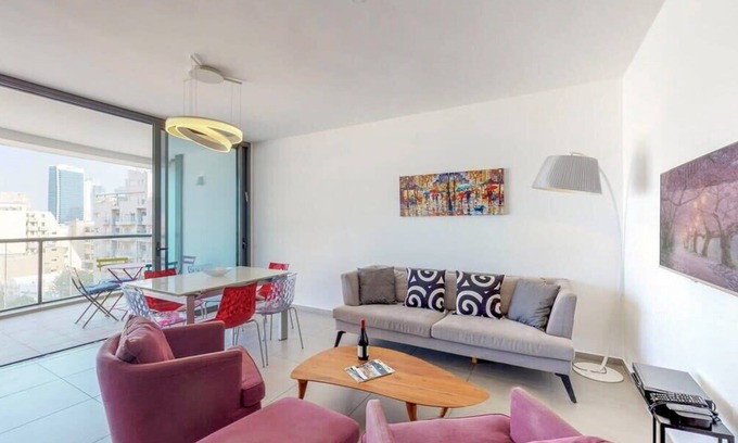 Jaffa Apartment | Brigth 3BR in Florentin's Complex by HolyGuest