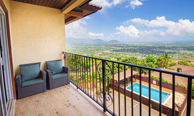 Saint Andrew Apartment | Bring the whole family to this great place with lots of room for fun