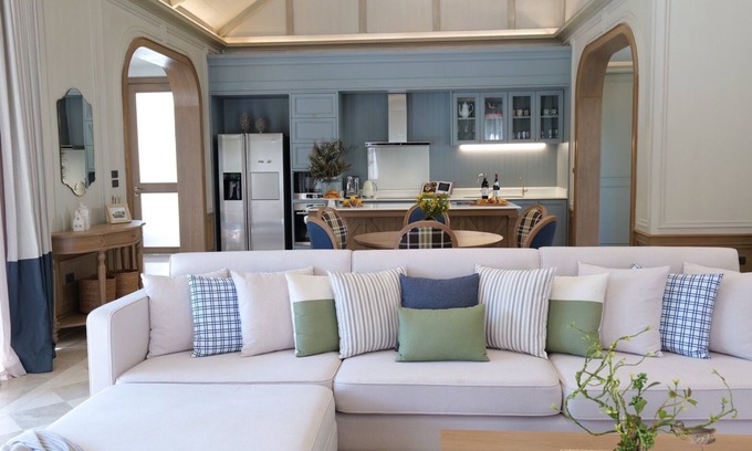 Mu Si House | British style home - 6 bedrooms Private Residence