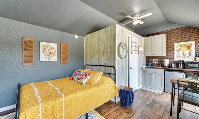 Brownsville Apartment | Brownsville Studio Cottage - Walk to Mammoth Cave!