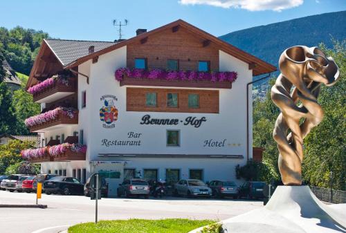 Albions Hotel | Brunnerhof Klausen-Chiusa