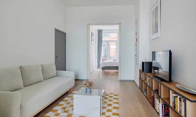 Ixelles Apartment | Brussels Flagey Elegant