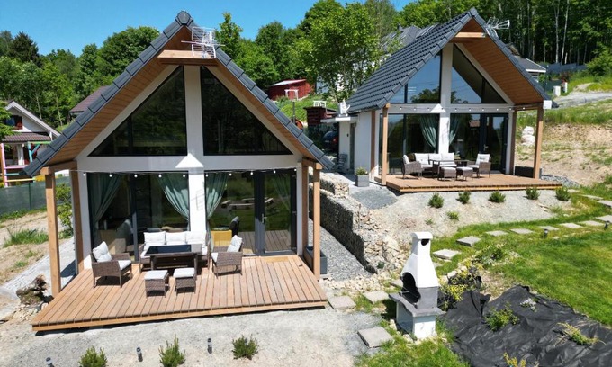 Szczytna House | Brzuchem do góry