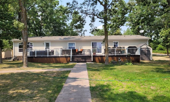 Ottertail House | Buchanan Lake in Ottertail, MN Private Beach Front Lake Home for Rent