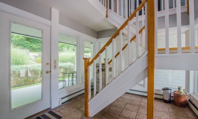 Lyme House | Bucolic Carriage House In Beautiful Lyme CT