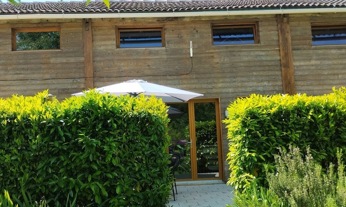Cherbonnieres Cottage | Buddleia, cosy gite, private terrace, shared swimming pool heated to 28°C