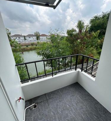 Racha Thewa Apartment | Budget Comfy rooms Suvarnabhumi Airport