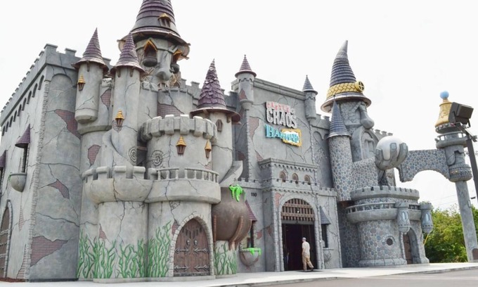 Newport House | Budget-friendly Accommodations at Knights Inn Newport! Free Parking & Breakfast