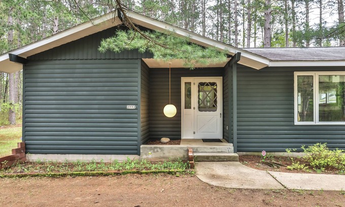 Sayner House | Budget friendly Sayner Cabin!