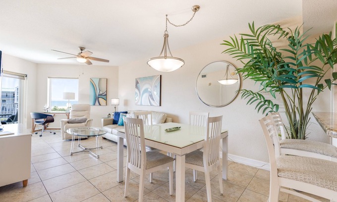 Capri Isle Condo | Budget-Friendly · Luxe Comfort & Style