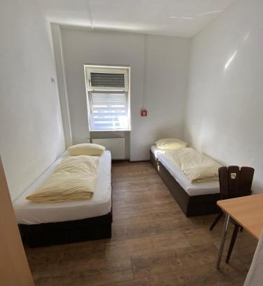 Sandhofen Bed & Breakfast | Budget Hotel Mannheim