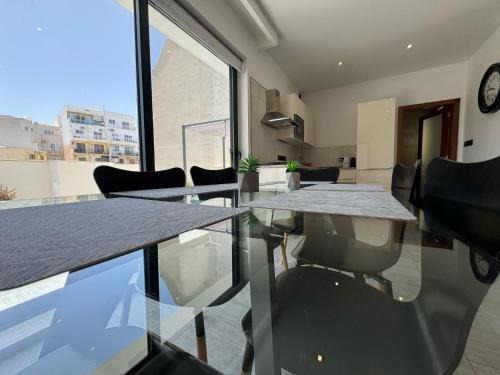 Bugibba Apartment | Bugibba Luxe Pool Penthouse