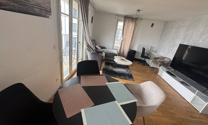 Clamart Apartment | Building carré d'éden