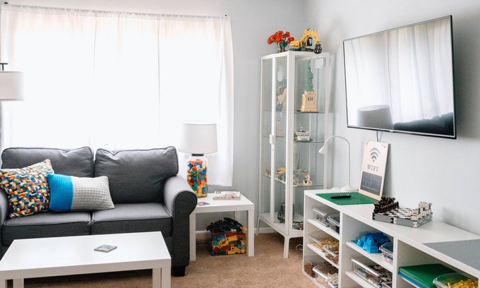 Akron House | Builditplace! Kid friendly Stay, Play and Create!