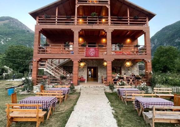 Theth House | Bujtina Dreni