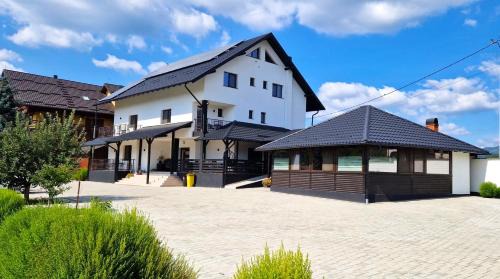 Manastirea Humorului House | Bukovina Blue